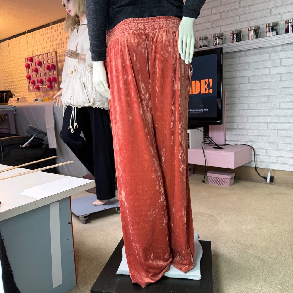Aerie Wide Leg Pants Peach Crushed Velvet Athleisure Dopamine Sporty Spice XL - Picture 3 of 7